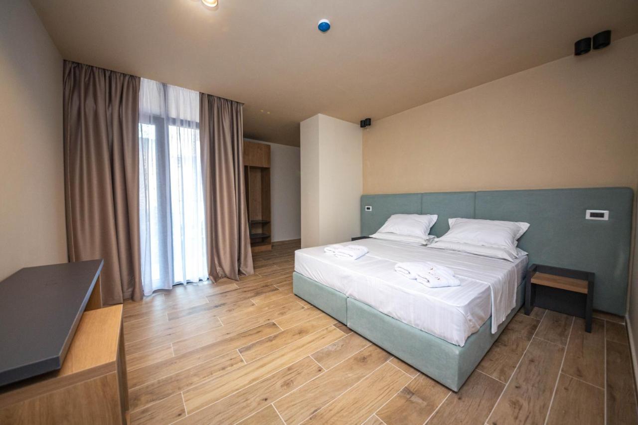 Hotel Alion21 Durres Exterior photo